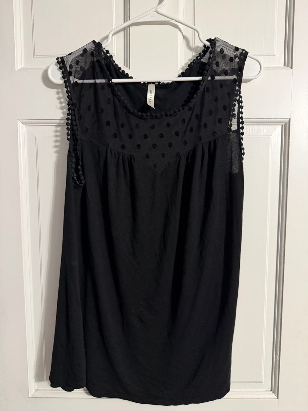 Emerald Black Lace-Trim Sleeveless Top